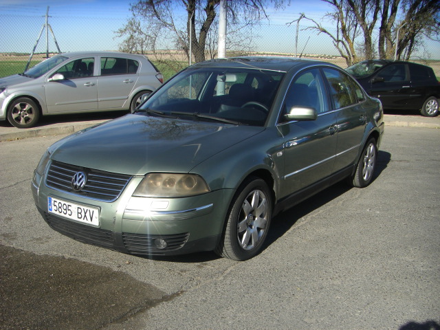 VOLKSWAGEN PASSAT 2.5 TDI 4MOTION 180CV AUTOMATICO
