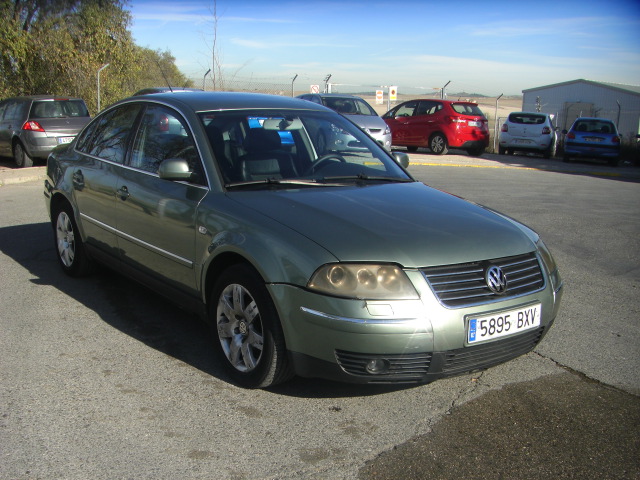 VOLKSWAGEN PASSAT 2.5 TDI 4MOTION 180CV AUTOMATICO