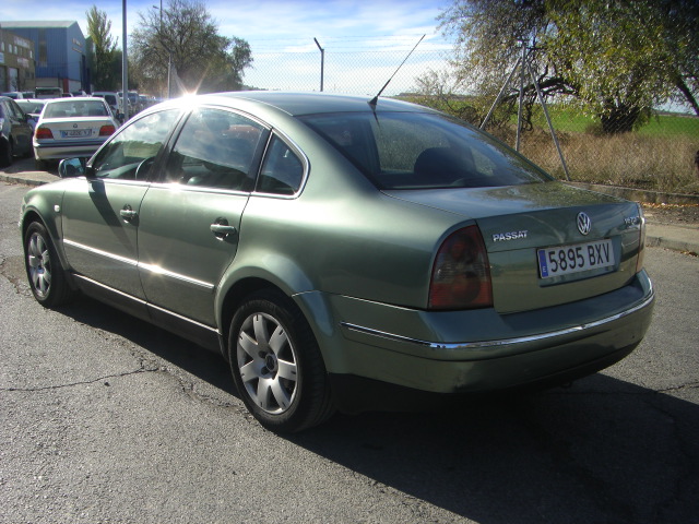 VOLKSWAGEN PASSAT 2.5 TDI 4MOTION 180CV AUTOMATICO