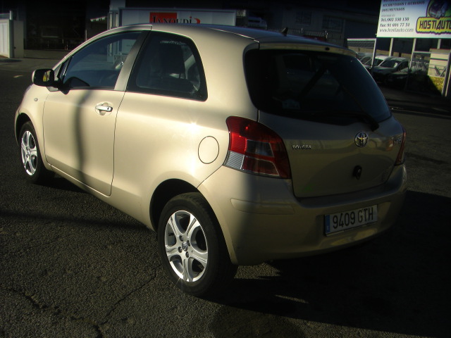 TOYOTA YARIS 1.3 VVT CD 100CV AUTOMATICO GASOLINA