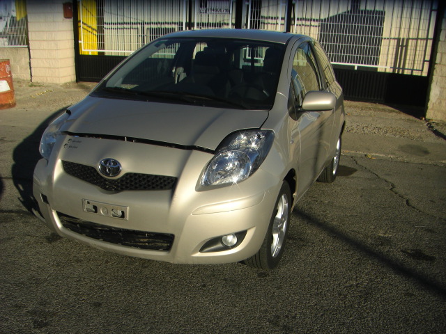 TOYOTA YARIS 1.3 VVT CD 100CV AUTOMATICO GASOLINA