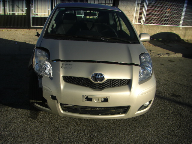 TOYOTA YARIS 1.3 VVT CD 100CV AUTOMATICO GASOLINA