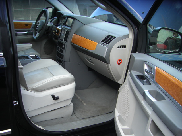 CHYSLER VOYAGER LIMITED 2.8 CRD 163CV 7 PLAZAS