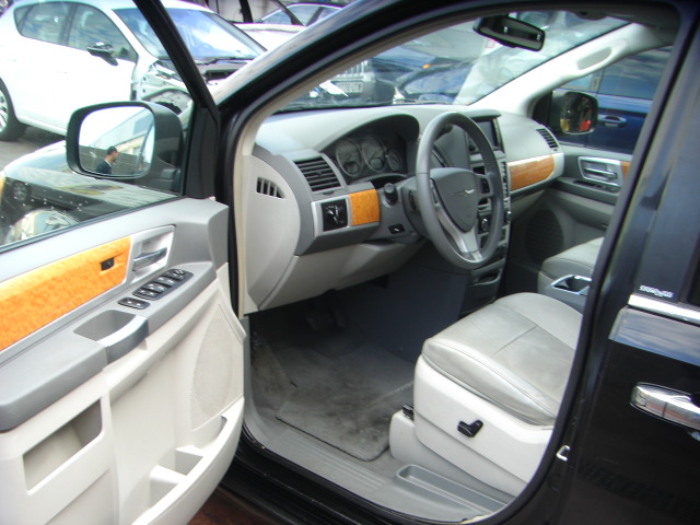 CHYSLER VOYAGER LIMITED 2.8 CRD 163CV 7 PLAZAS