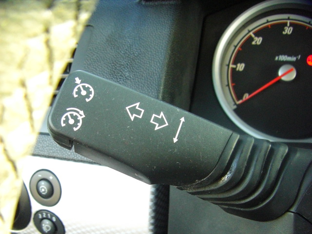 OPEL ASTRA GTC SPORT 1.9 CDTI 120CV