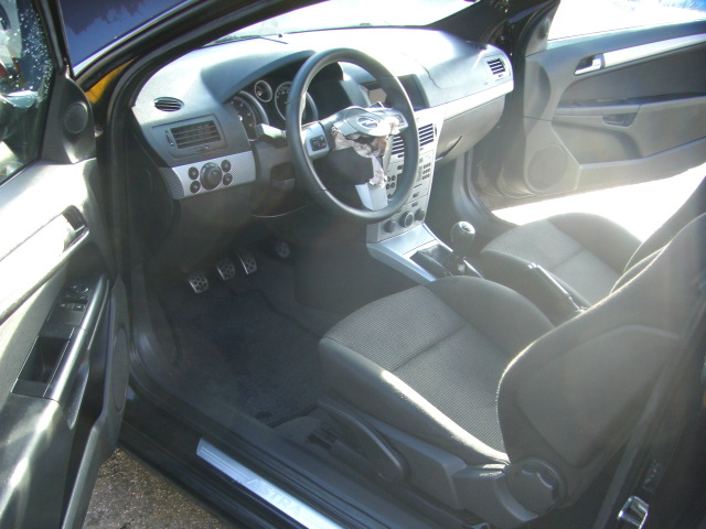 OPEL ASTRA GTC SPORT 1.9 CDTI 120CV