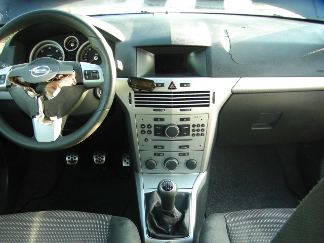 OPEL ASTRA GTC SPORT 1.9 CDTI 120CV