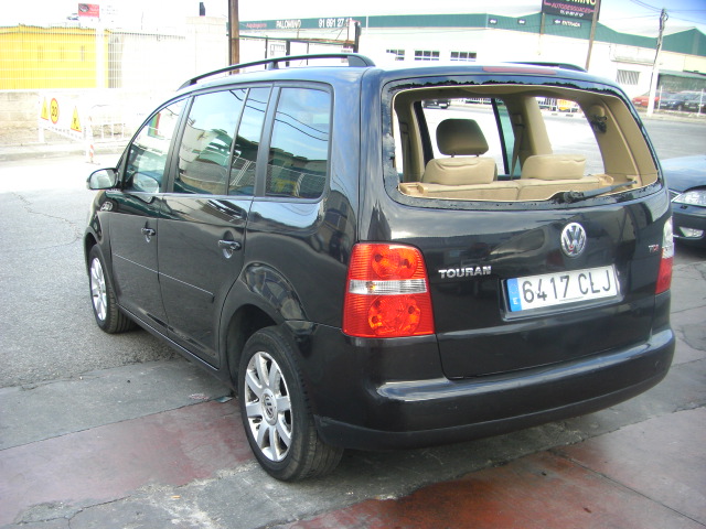 VOLKWAGEN TOURAN 2.0 TDI 136CV