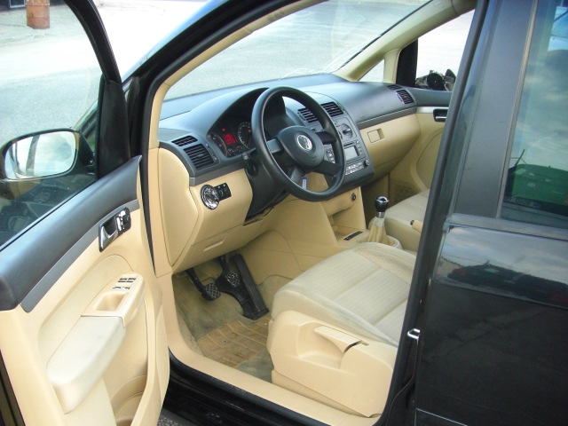 VOLKWAGEN TOURAN 2.0 TDI 136CV