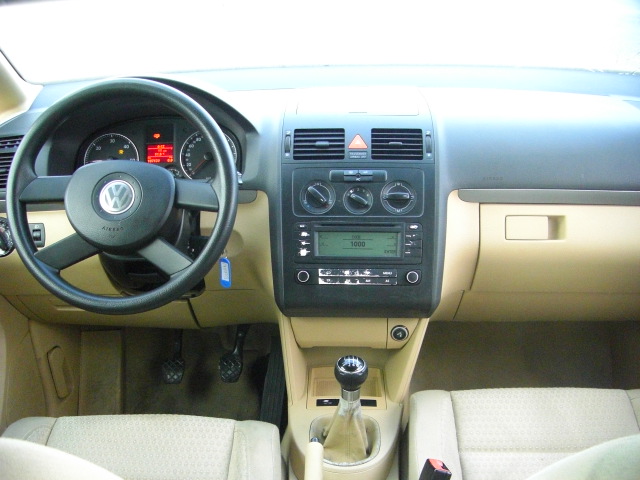 VOLKWAGEN TOURAN 2.0 TDI 136CV