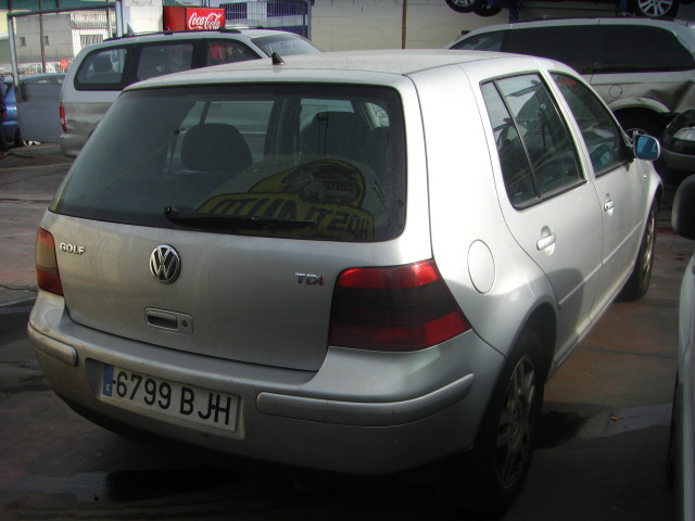 VOLKWAGEN GOLF 1.9 TDI 110CV