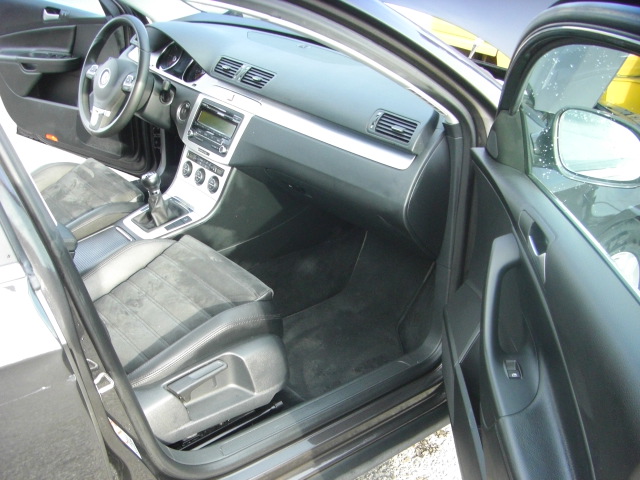 VOLKSWAGEN PASSAT VARIANT 2.0 TDI HIGHLINE 140CV