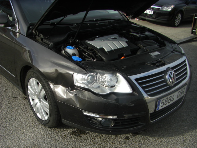 VOLKSWAGEN PASSAT VARIANT 2.0 TDI HIGHLINE 140CV