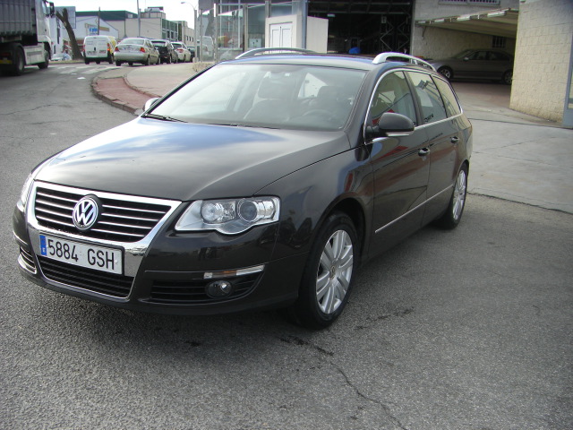 VOLKSWAGEN PASSAT VARIANT 2.0 TDI HIGHLINE 140CV