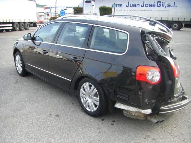 VOLKSWAGEN PASSAT VARIANT 2.0 TDI HIGHLINE 140CV