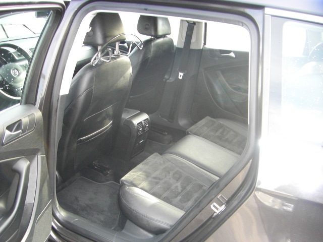 VOLKSWAGEN PASSAT VARIANT 2.0 TDI HIGHLINE 140CV