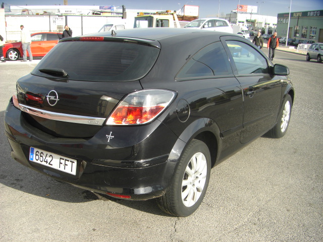 OPEL ASTRA GTC 1.7 DTI 100CV ENJOY