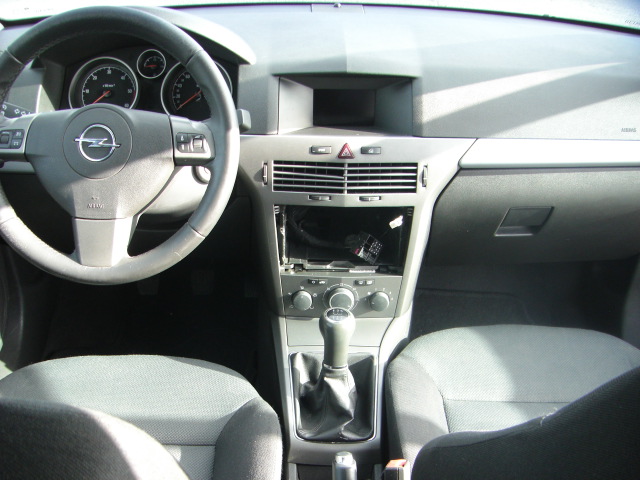 OPEL ASTRA GTC 1.7 DTI 100CV ENJOY