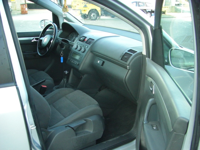 VOLKSWAGEN TOURAN 2.0 TDI 136CV 7 PLAZAS