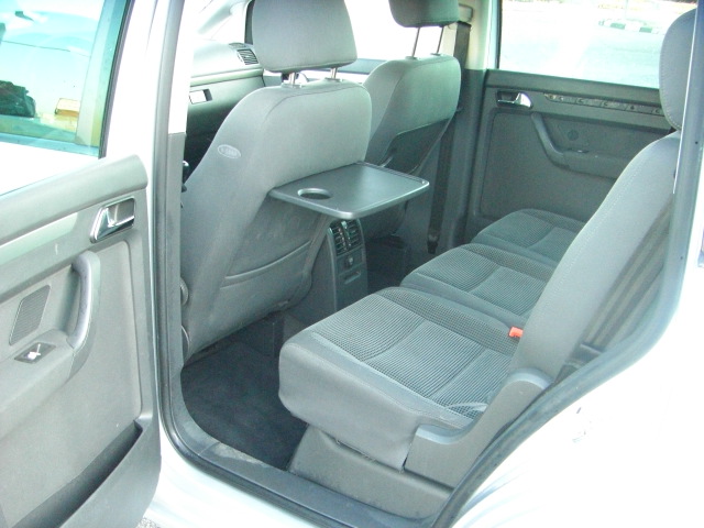 VOLKSWAGEN TOURAN 2.0 TDI 136CV 7 PLAZAS