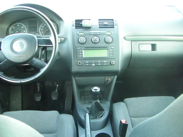 VOLKSWAGEN TOURAN 2.0 TDI 136CV 7 PLAZAS