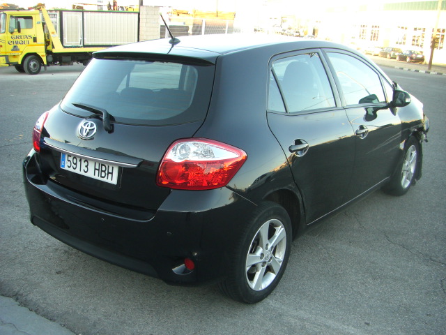 TOYOTA AURIS 1.6 GASOLINA 131CV