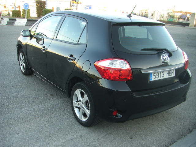 TOYOTA AURIS 1.6 GASOLINA 131CV