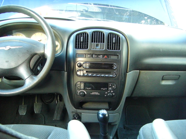 CHYSLER VOYAGER 2.5 SE CRD 143CV 7PLAZAS