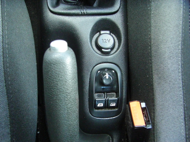 PEUGEOT 206 + 1.4 HDI 70CV