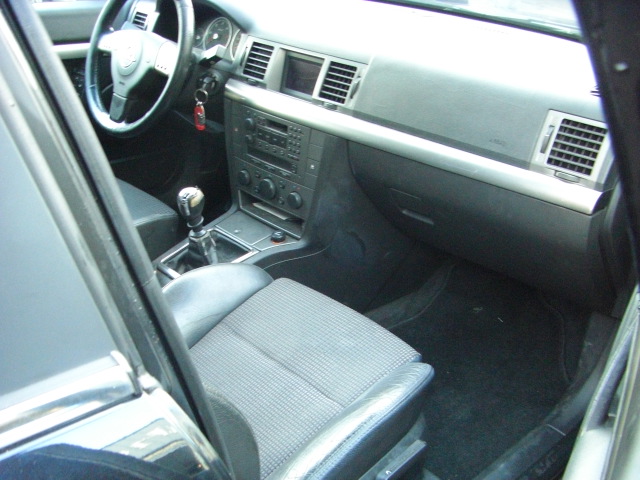 OPEL VECTRA 1.9 D 150CV