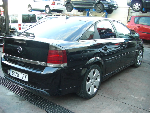 OPEL VECTRA 1.9 D 150CV