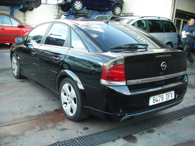 OPEL VECTRA 1.9 D 150CV