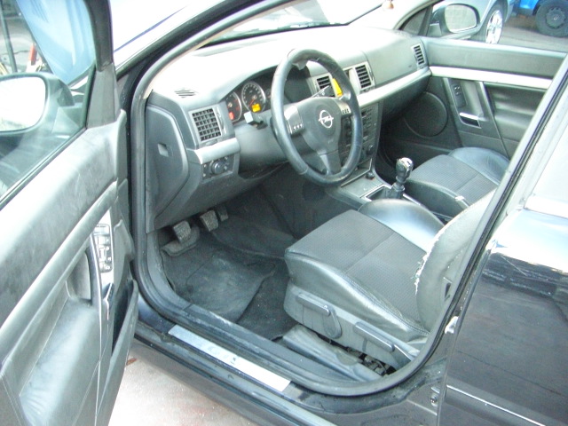 OPEL VECTRA 1.9 D 150CV