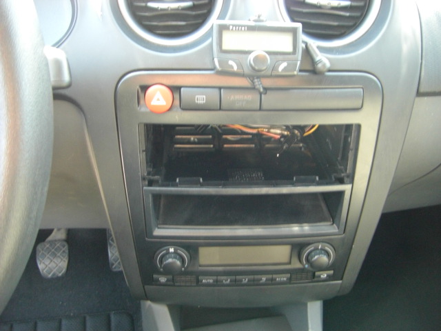 SEAT IBIZA 1.4 GASOLINA 85CV