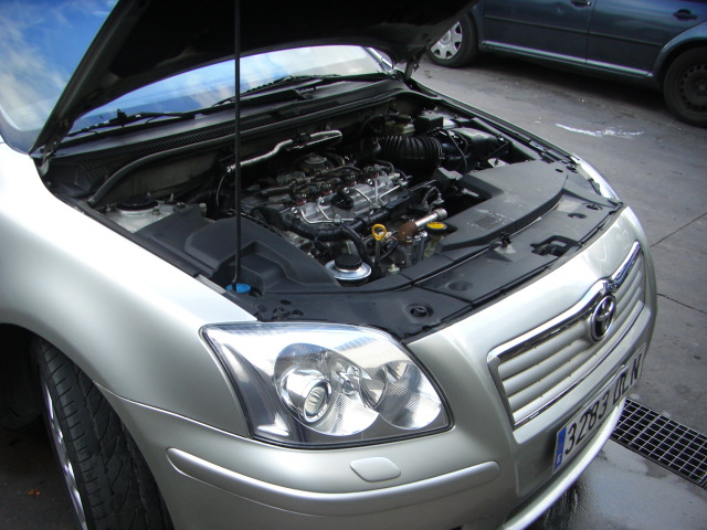 TOYOTA AVENSIS 2.2 D4D AVANT 177CV