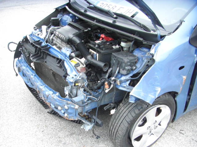 TOYOTA YARIS 1.3 GASOLINA 87CV AUTOMATICO