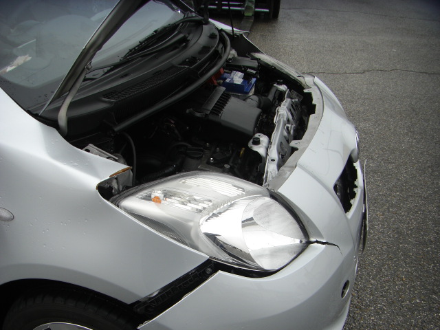 TOYOTA YARIS 1.3 GASOLINA 87CV