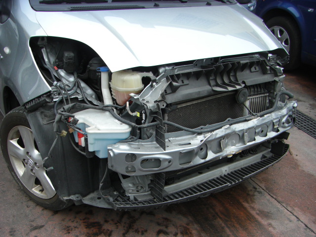 TOYOTA YARIS 1.4 D4D 90CV AUTOMATICO