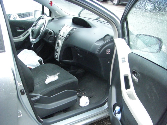 TOYOTA YARIS 1.4 D4D 90CV AUTOMATICO