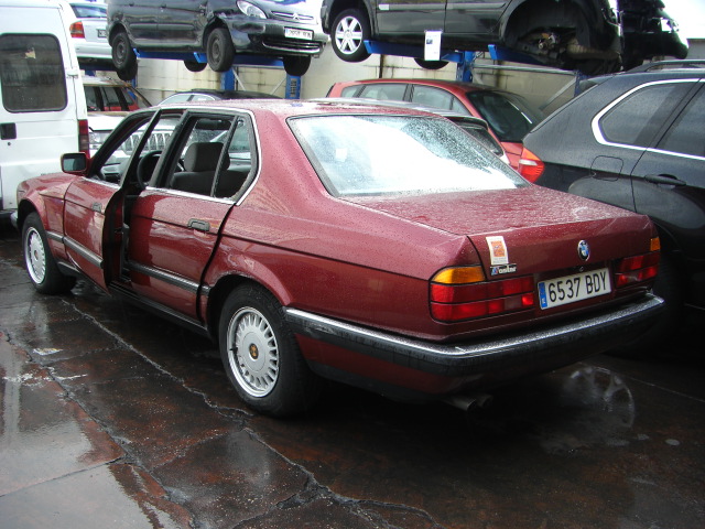 BMW 735