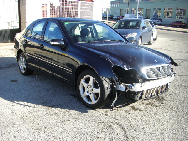 MERCEDES BENZ C-KLASSE AVANTGARDE 2.7 CDI 170CV AUTOMATICO