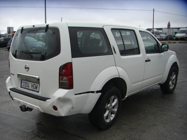 NISSAN PATHFINDER 2.5 DCI 190CV 4X4 7PLAZAS