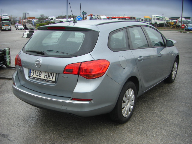 OPEL ASTRA FAMILIAR 1.7 CDTI 110CV