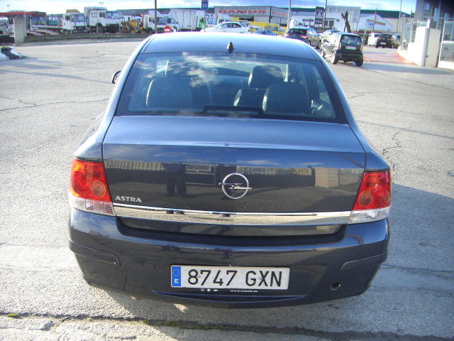 OPEL ASTRA 1.6 GASOLINA 115CV