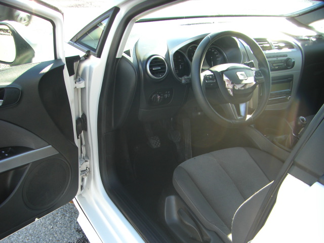 SEAT LEON 1.6 TDI STYLE 105CV