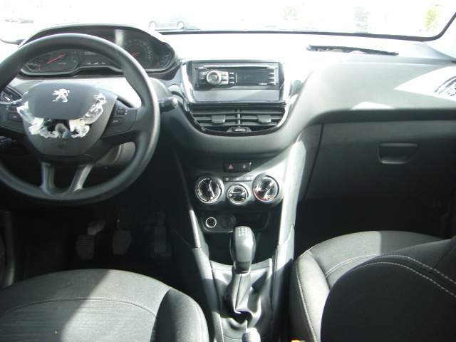 PEUGEOT 208 1.4 HDI 68CV