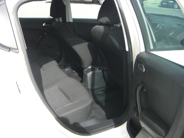 PEUGEOT 208 1.4 HDI 68CV