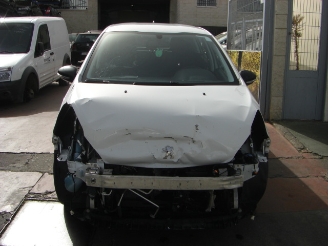 PEUGEOT 208 1.4 HDI 68CV