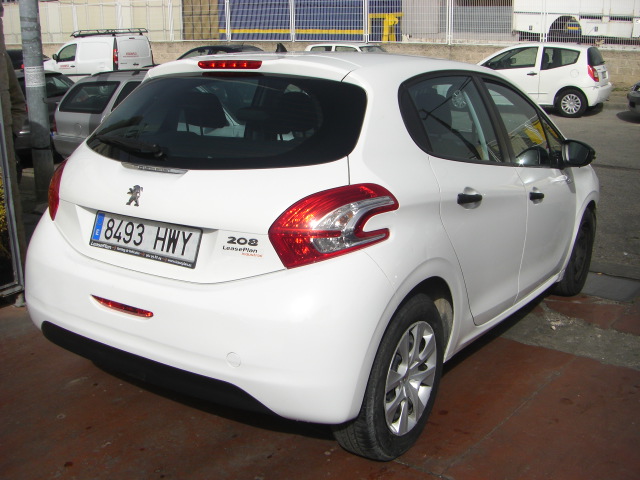 PEUGEOT 208 1.4 HDI 68CV