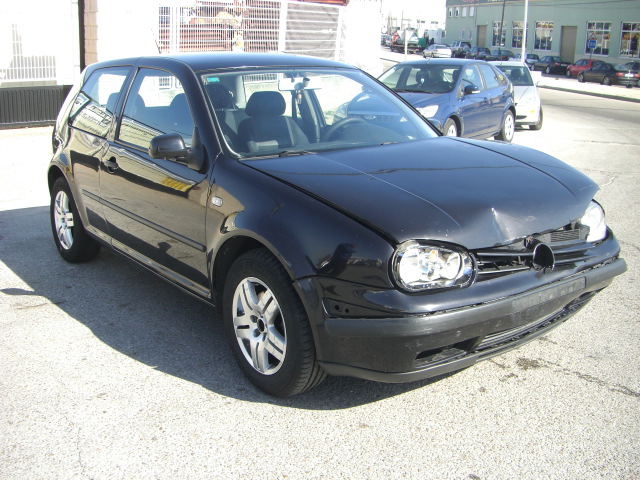 VOLKSWAGEN GOLF 1.9 TDI 100CV AUTOMATICO